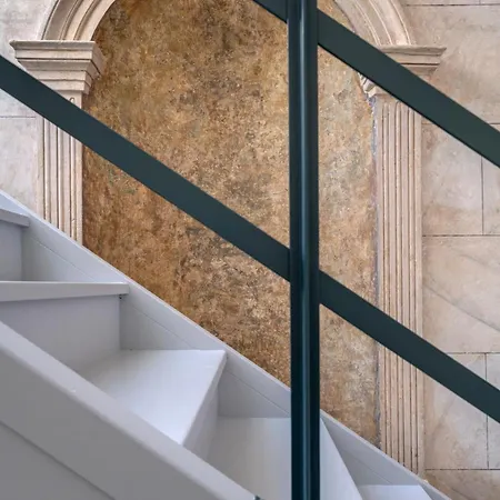 Hotel Skylight