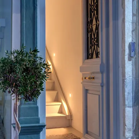 Skylight - 1873 Seafront Luxury On The Harbor, Center 4* Ermoúpoli