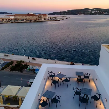 Skylight - 1873 Seafront Luxury On The Harbor, Center