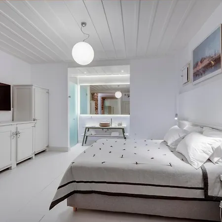 Skylight Hotel