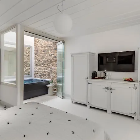 Skylight 4*