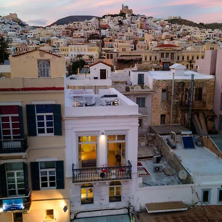 Skylight - 1873 Seafront Luxury On The Harbor, Center Hotel