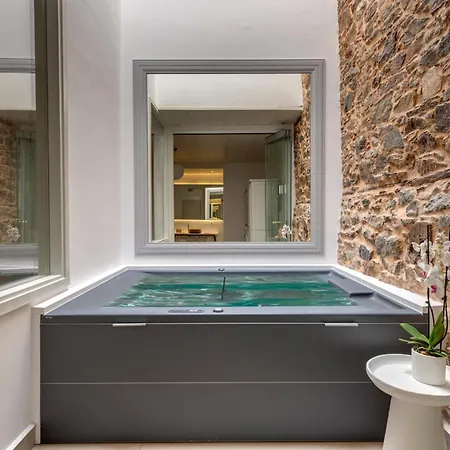 Skylight - 1873 Seafront Luxury On The Harbor, Center