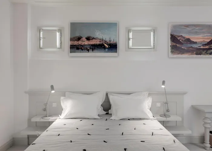 Skylight - 1873 Seafront Luxury On The Harbor, Center Hotel Ermoupoli