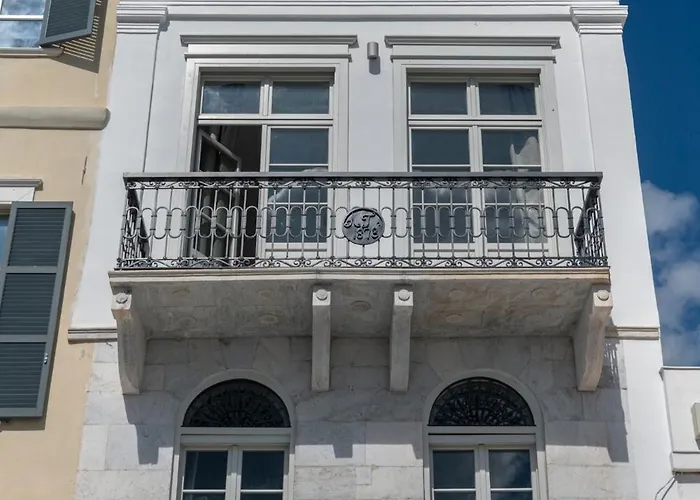 Skylight - 1873 Seafront Luxury On The Harbor, Center