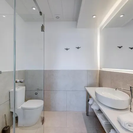 Skylight - 1873 Seafront Luxury On The Harbor, Center 4* Эрмуполис