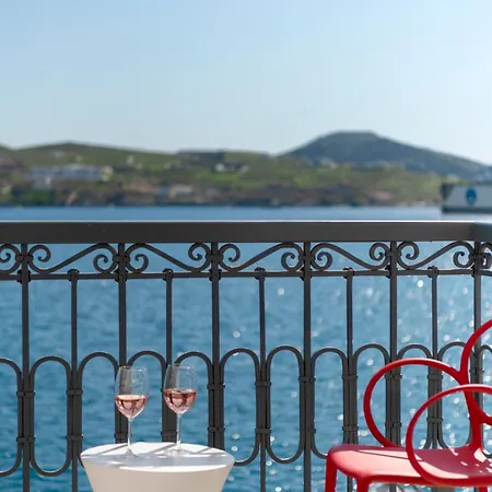 Skylight - 1873 Seafront Luxury On The Harbor, Center 4*