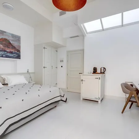 Skylight - 1873 Seafront Luxury On The Harbor, Center