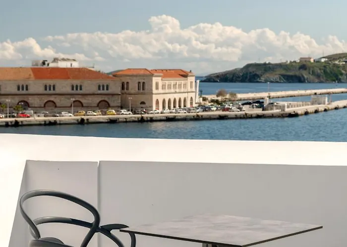 Skylight - 1873 Seafront Luxury On The Harbor, Center Ermoupoli