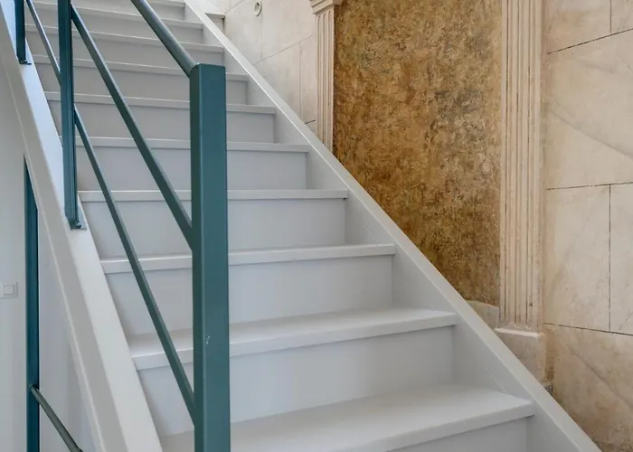 Skylight - 1873 Seafront Luxury On The Harbor, Center Hotel