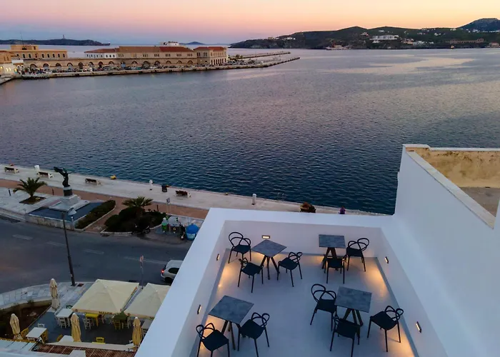 Skylight - 1873 Seafront Luxury On The Harbor, Center