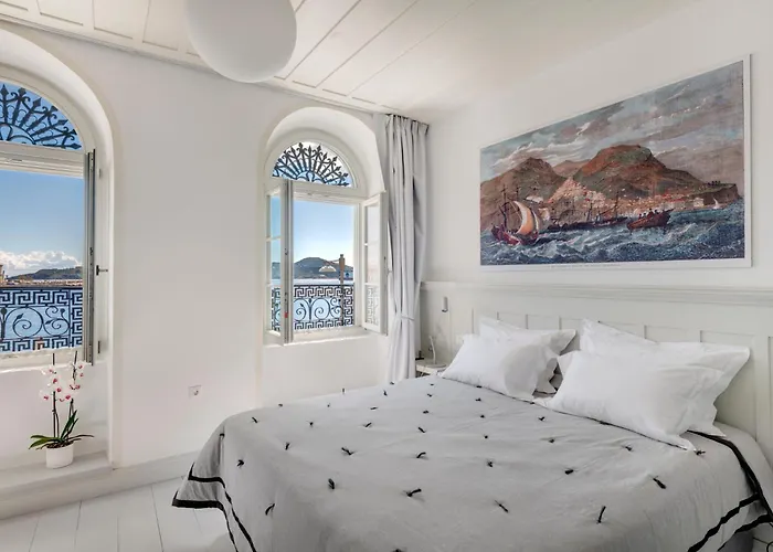 Skylight - 1873 Seafront Luxury On The Harbor, Center 4* Ermoupoli