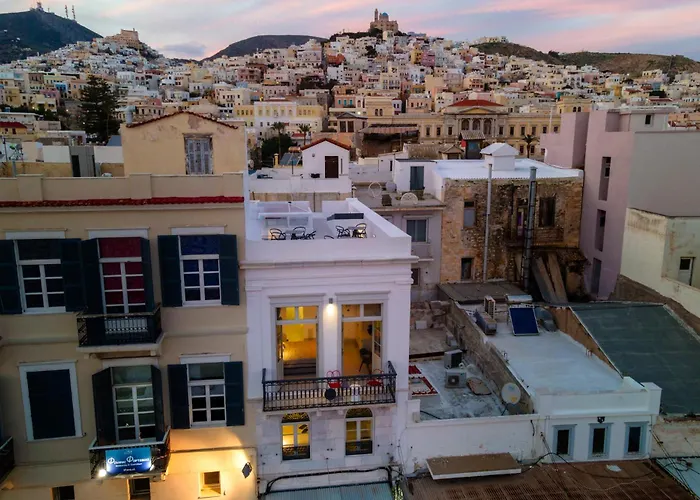 Skylight - 1873 Seafront Luxury On The Harbor, Center Hotel