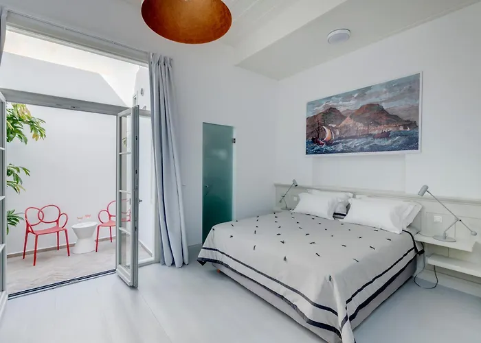 Skylight - 1873 Seafront Luxury On The Harbor, Center 4*