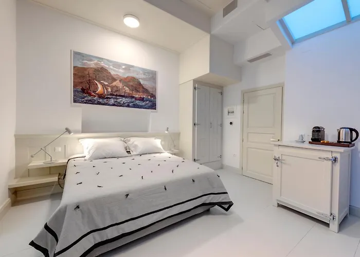 Skylight - 1873 Seafront Luxury On The Harbor, Center 4* Ermoupoli