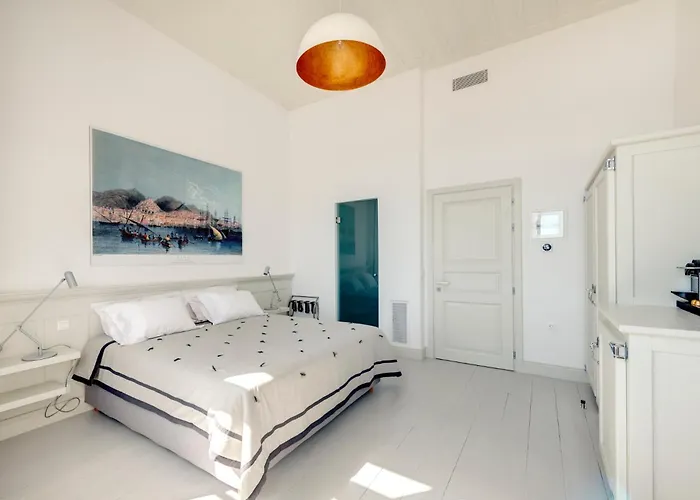 Skylight - 1873 Seafront Luxury On The Harbor, Center